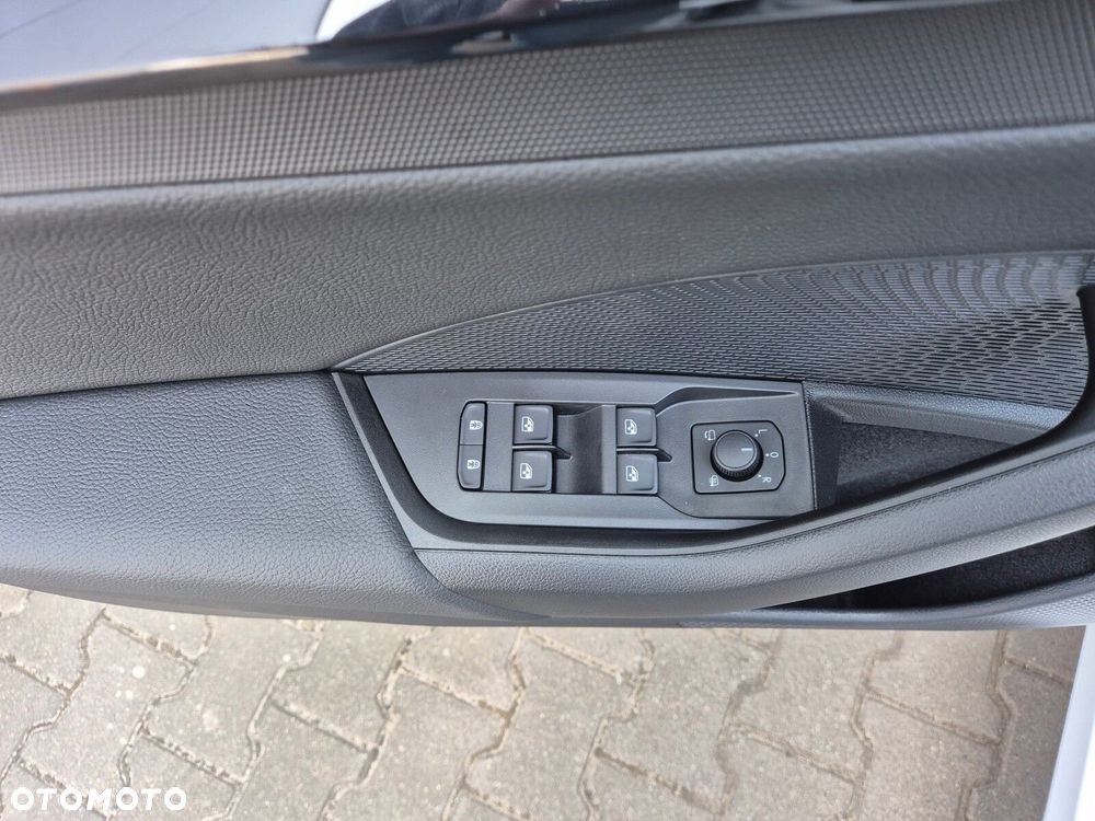 Skoda Octavia 2.0 TDI Edition 130 Selection DSG - 16