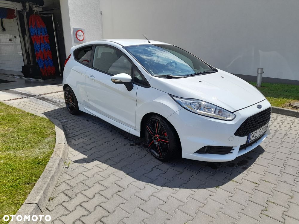 Ford Fiesta ST - 3
