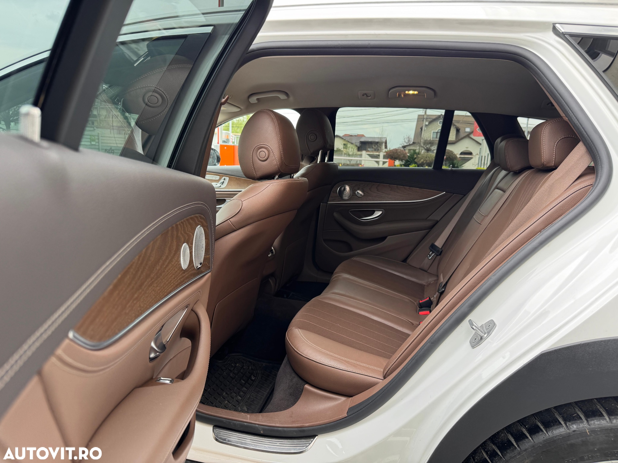 Mercedes-Benz E 220 d All-Terrain 4MATIC Aut. - 9