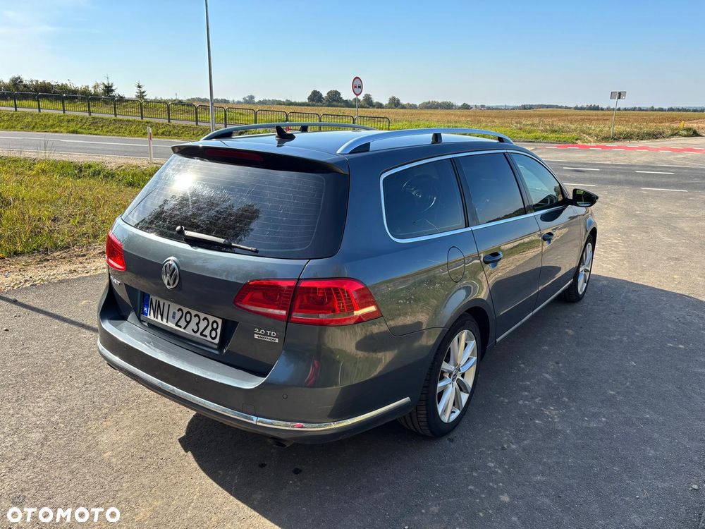 Volkswagen Passat 2012 photo 5