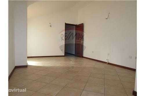 Apartamento T3 DUPLEX - Esgueira - Grande imagem: 4/10