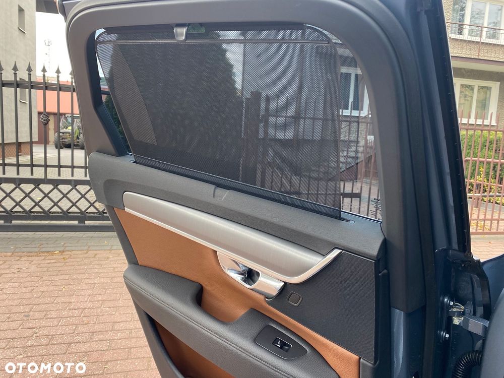 Volvo V90 D4 Inscription - 32