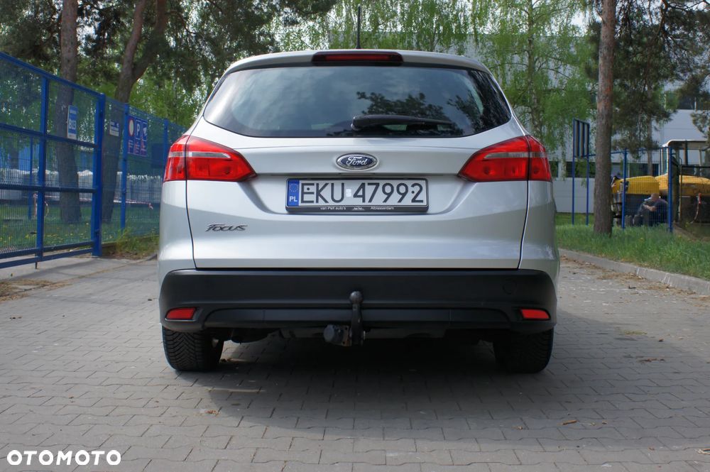Ford Focus 1.5 TDCi DPF Start-Stopp-System Ambiente - 5