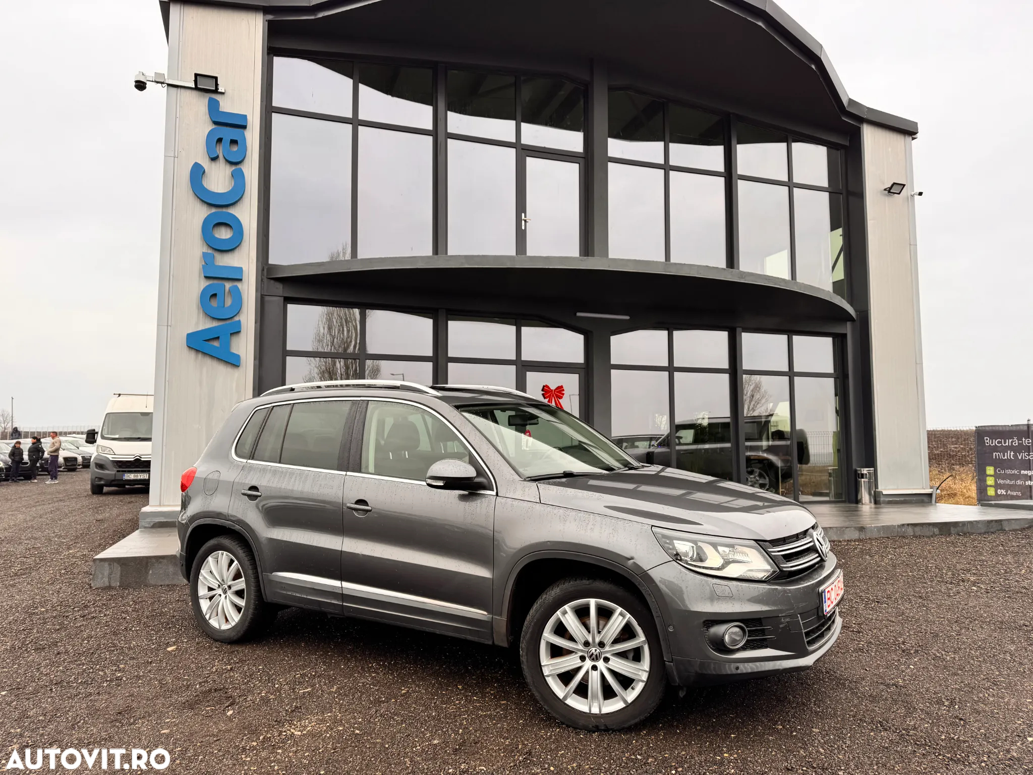 Volkswagen Tiguan - 7