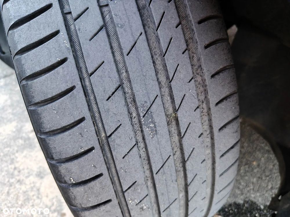 Volkswagen Passat 2.0 TSI Comfortline - 39