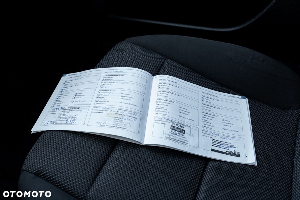 Kia Carens 1.7 CRDi L 7os - 38