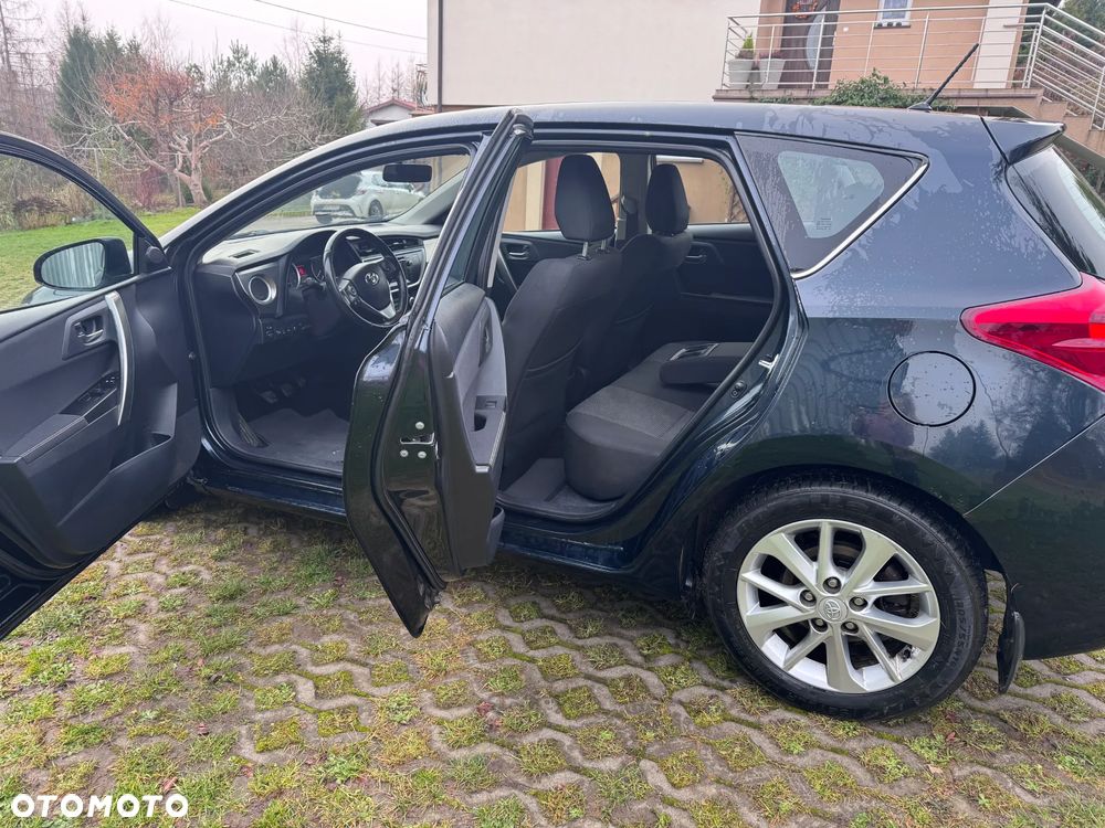 Toyota Auris 1.4 D-4D Life - 3