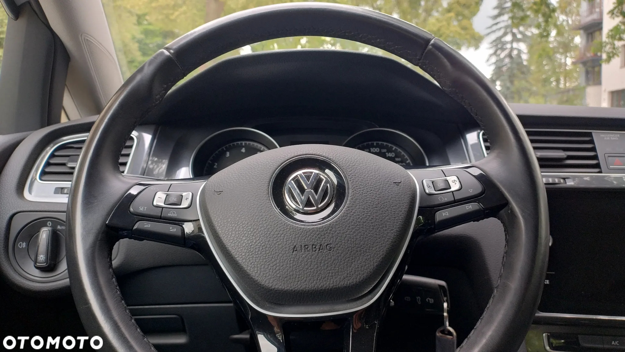 Volkswagen Golf VII 1.0 TSI BMT City - 9