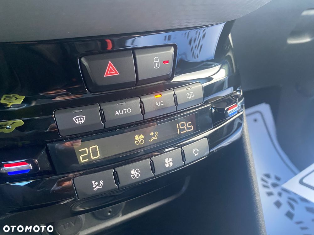 Peugeot 2008 PureTech 110 GPF Stop&Start EAT6 Allure - 11