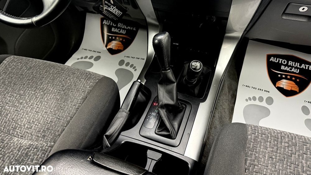 Toyota Land Cruiser - 15