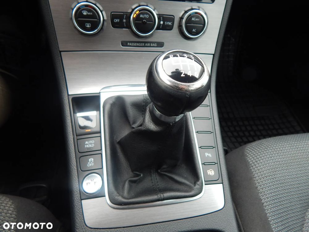 Volkswagen Passat 1.8 TSI Highline - 16