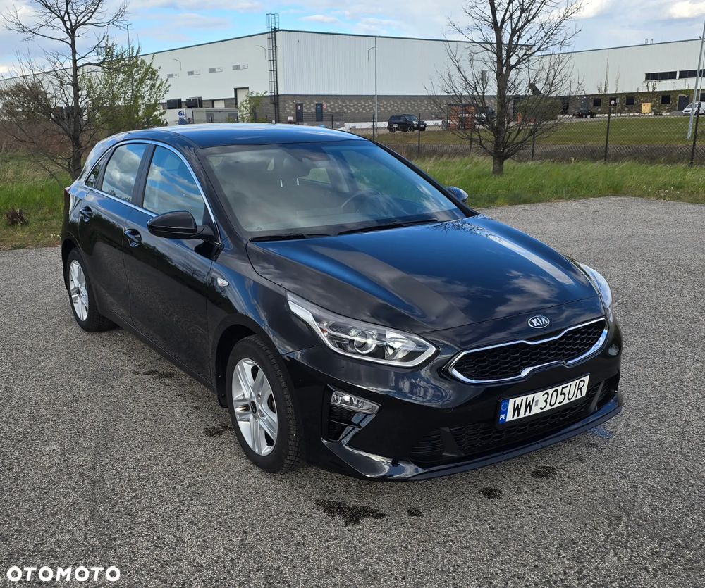 Kia Ceed - 11