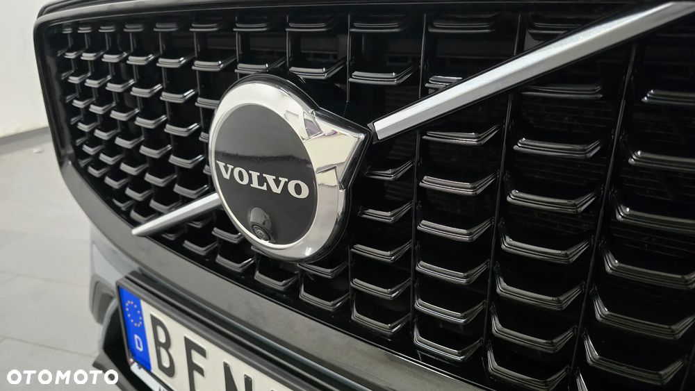 Volvo XC 60 B4 B Plus Dark - 13