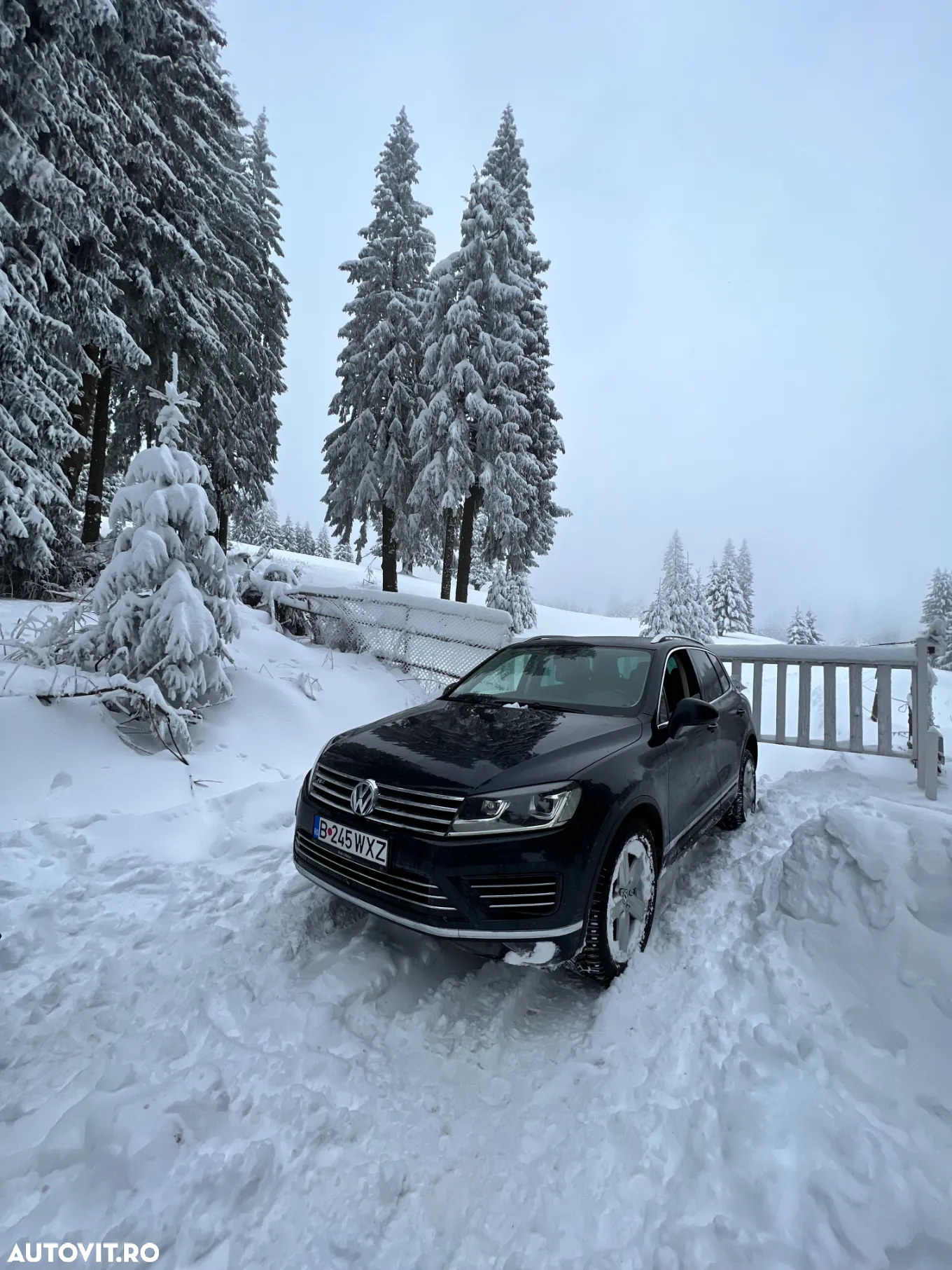 Volkswagen Touareg V6 TDI BMT Supreme Plus - 3