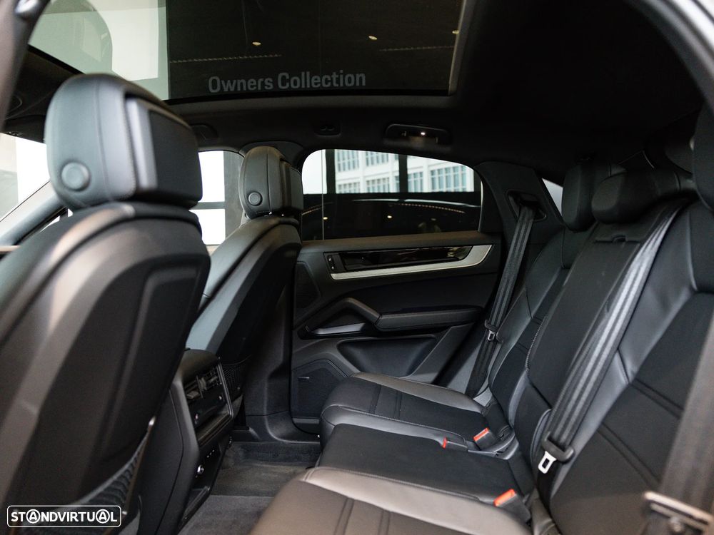 Porsche Cayenne Coupé E-Hybrid - 30