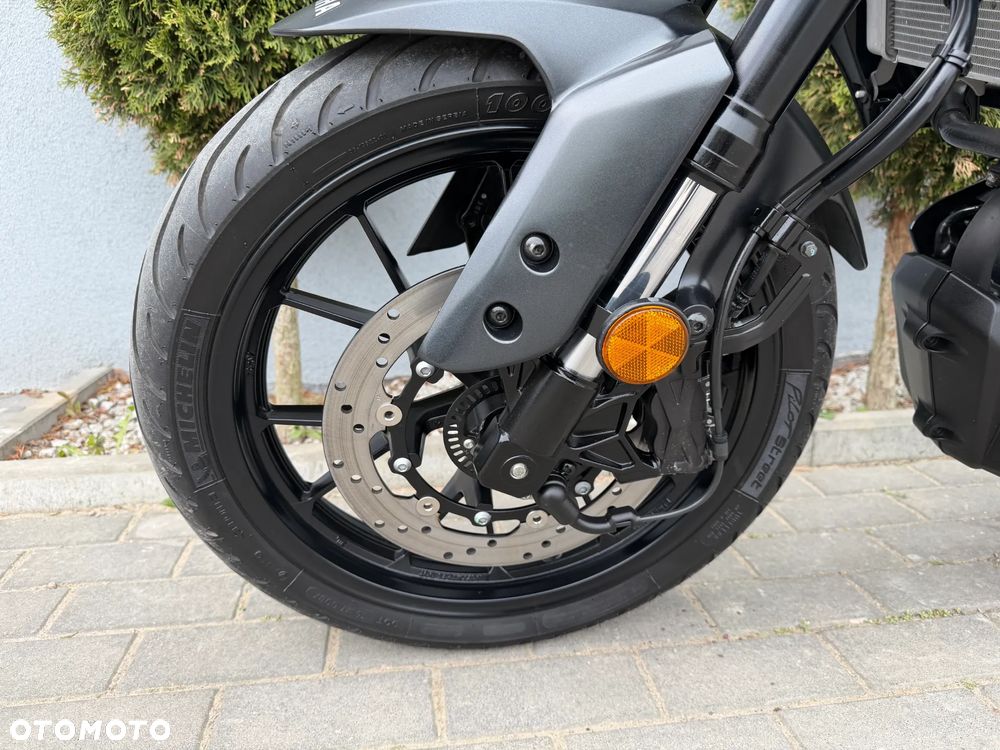 Yamaha MT - 38
