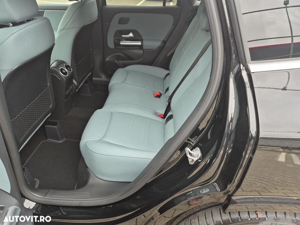 Mercedes-Benz GLA 200 d 4MATIC Aut. - 11