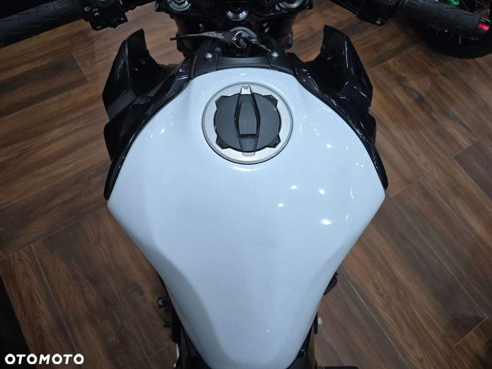 Kawasaki Z - 21
