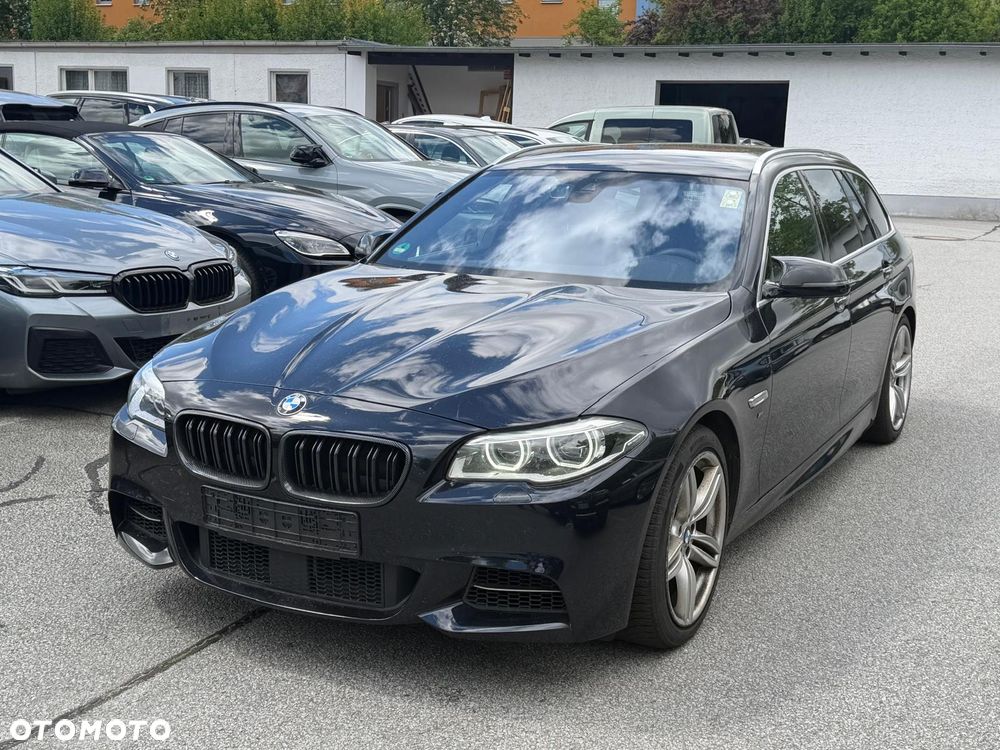BMW Seria 5 M550d xDrive Sport-Aut - 1