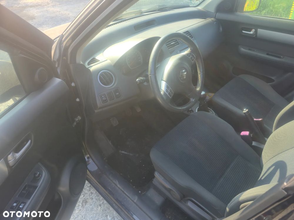 Suzuki Swift - 9