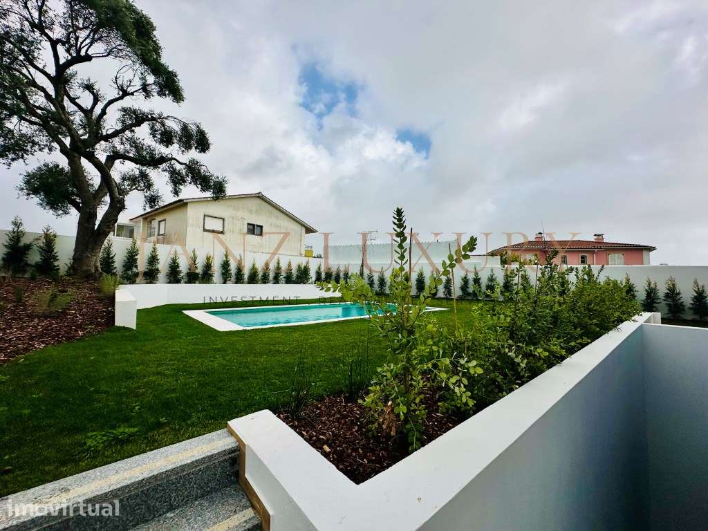Moradia T4 com Piscina e 300m² Jardim em Manique | Cascais | Garage... - Grande imagem: 3/27