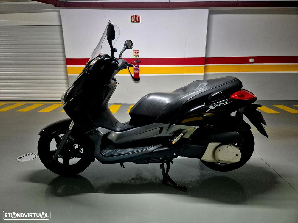 Yamaha X-Max - 1
