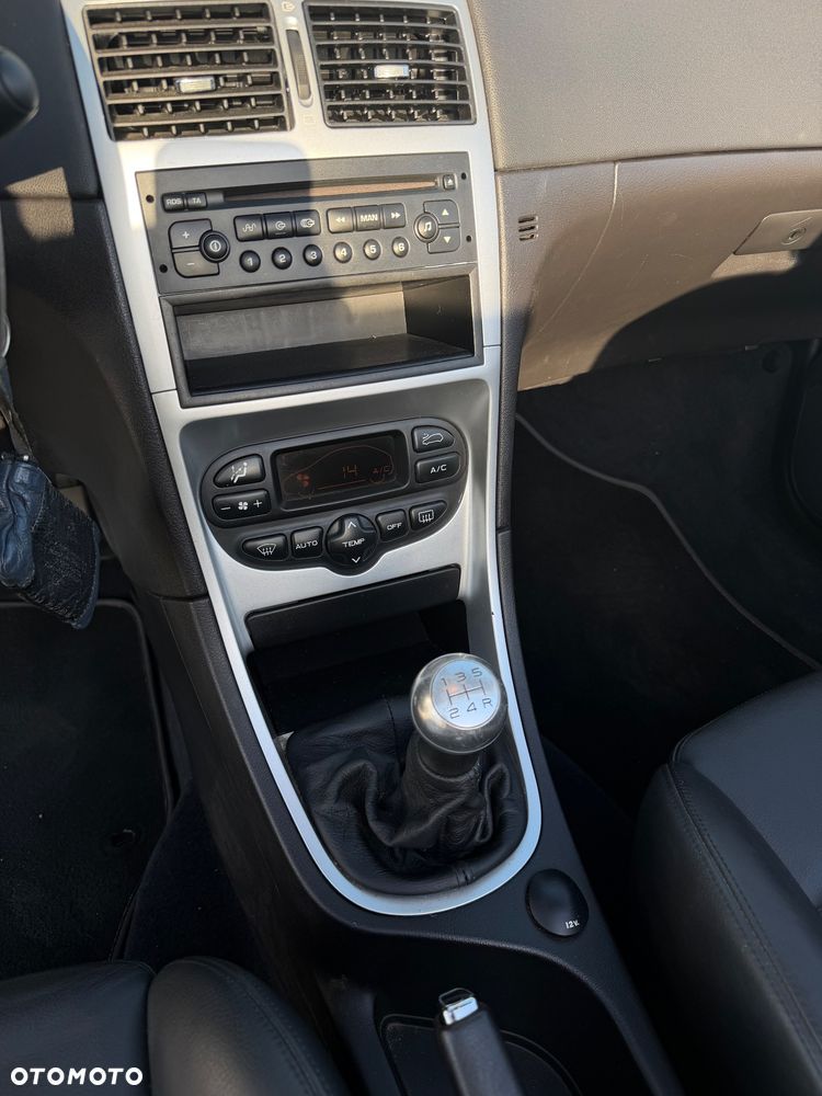 Peugeot 307 CC 140 JBL - 24