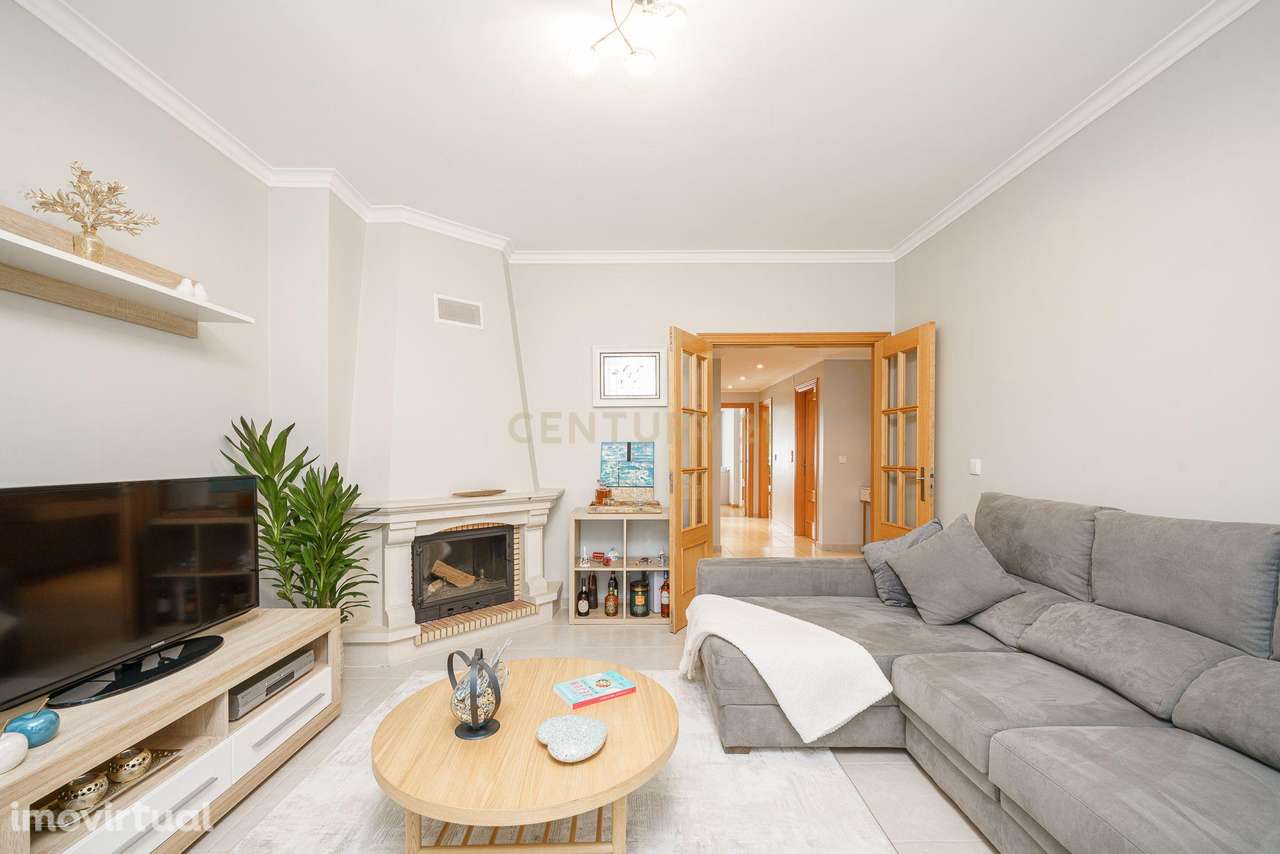 APARTAMENTO T3 COM ARRECADAÇÃO PARA VENDA EM S.SEBASTIÃO, SETÚBAL - Grande imagem: 2/17