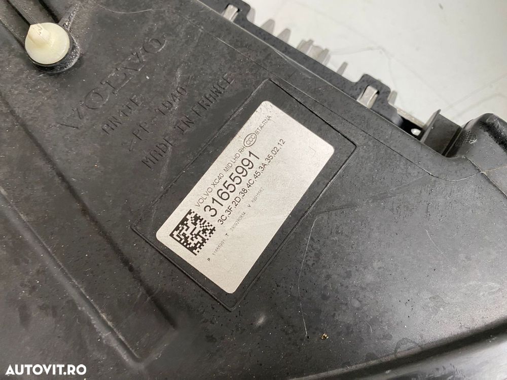 Far dreapta VOLVO XC40 2018+ MID LED 31655991 - 6