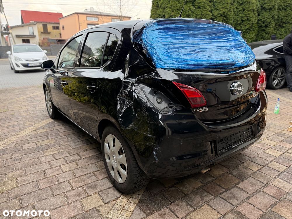 Opel Corsa 1.4 16V Cosmo - 9