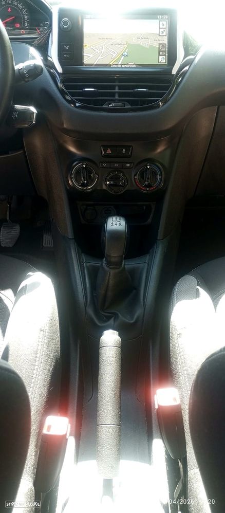 Peugeot 208 PureTech 82 Active - 8