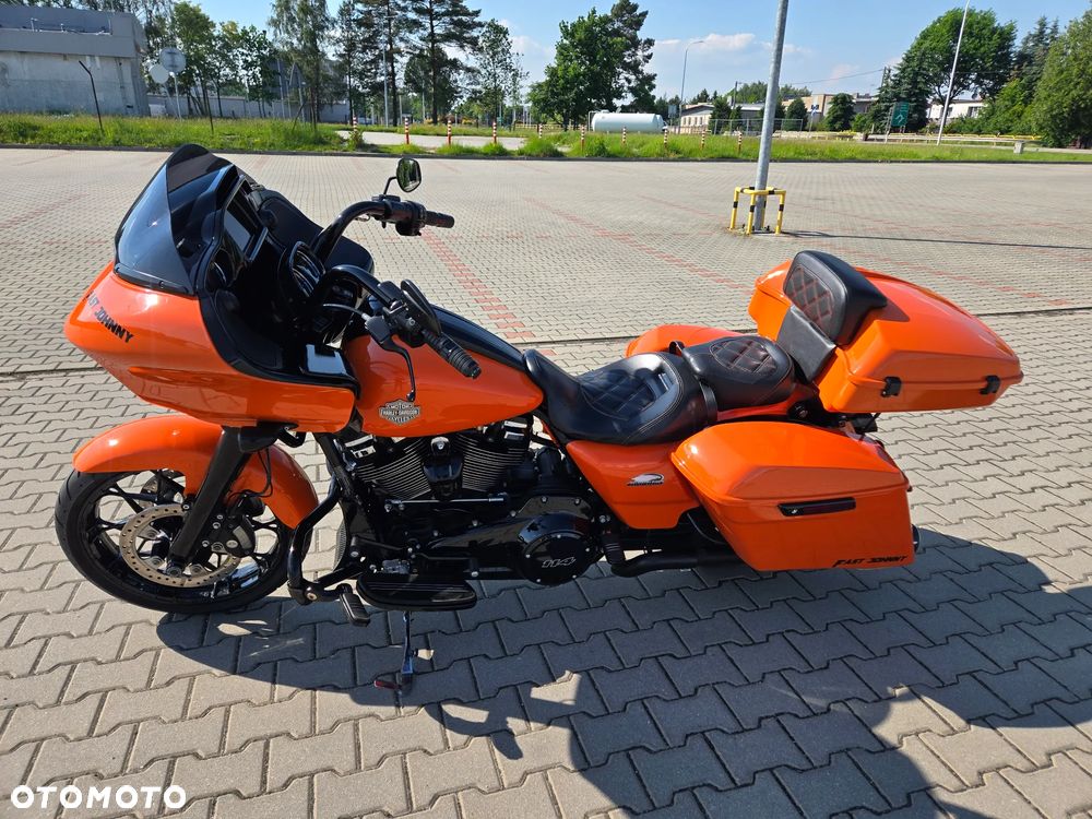 Harley-Davidson Touring Road Glide - 3