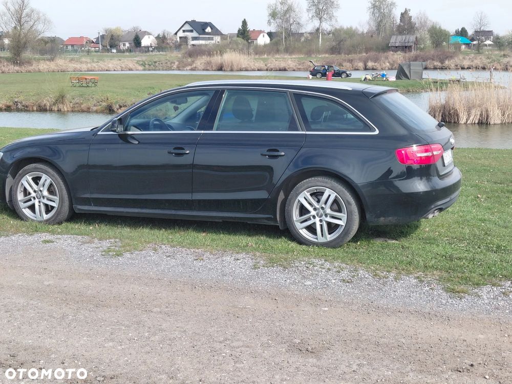 Audi A4 Avant - 4