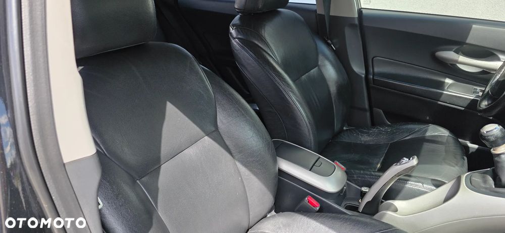 Toyota Auris 2.0 D-4D Prestige - 7