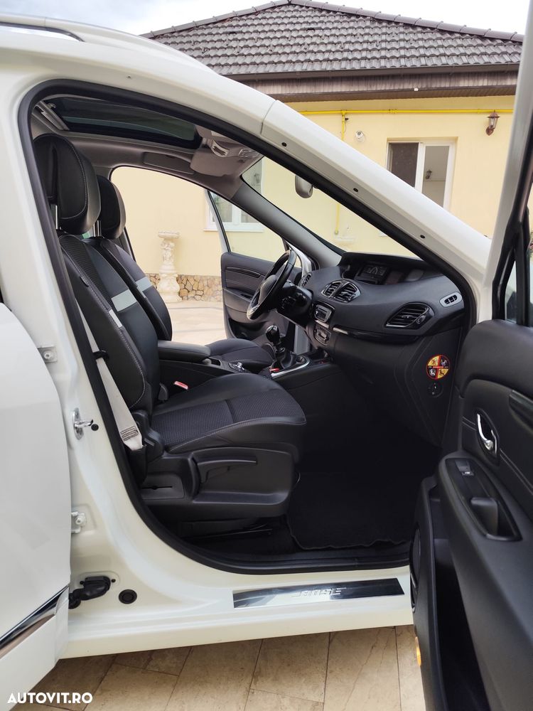 Renault Grand Scenic - 13