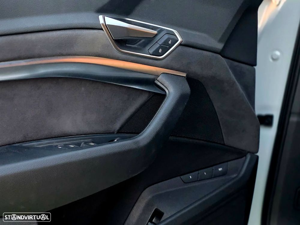 Audi Q8 e-Tron 50 quattro S line - 19