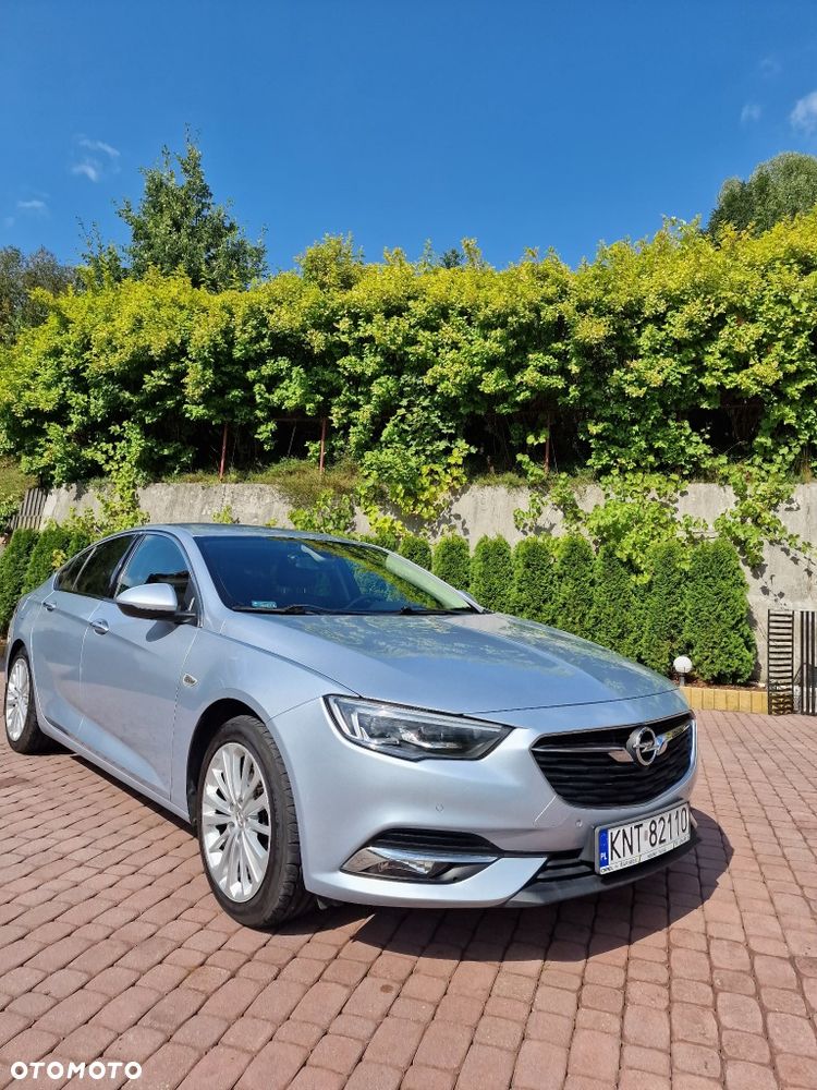 Opel Insignia - 1