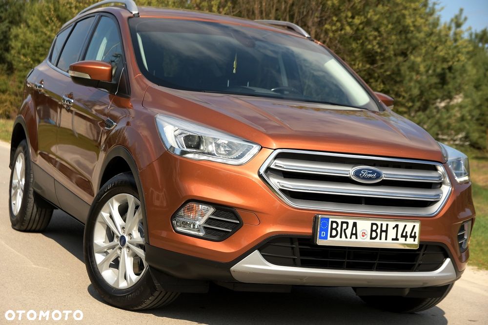 Ford Kuga 2.0 TDCi 2x4 Titanium - 1