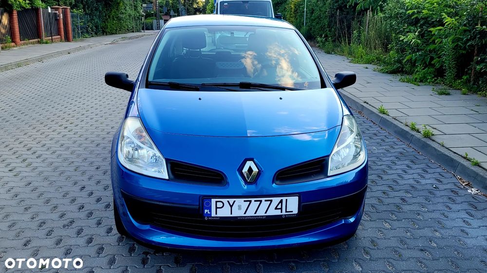 Renault Clio - 2