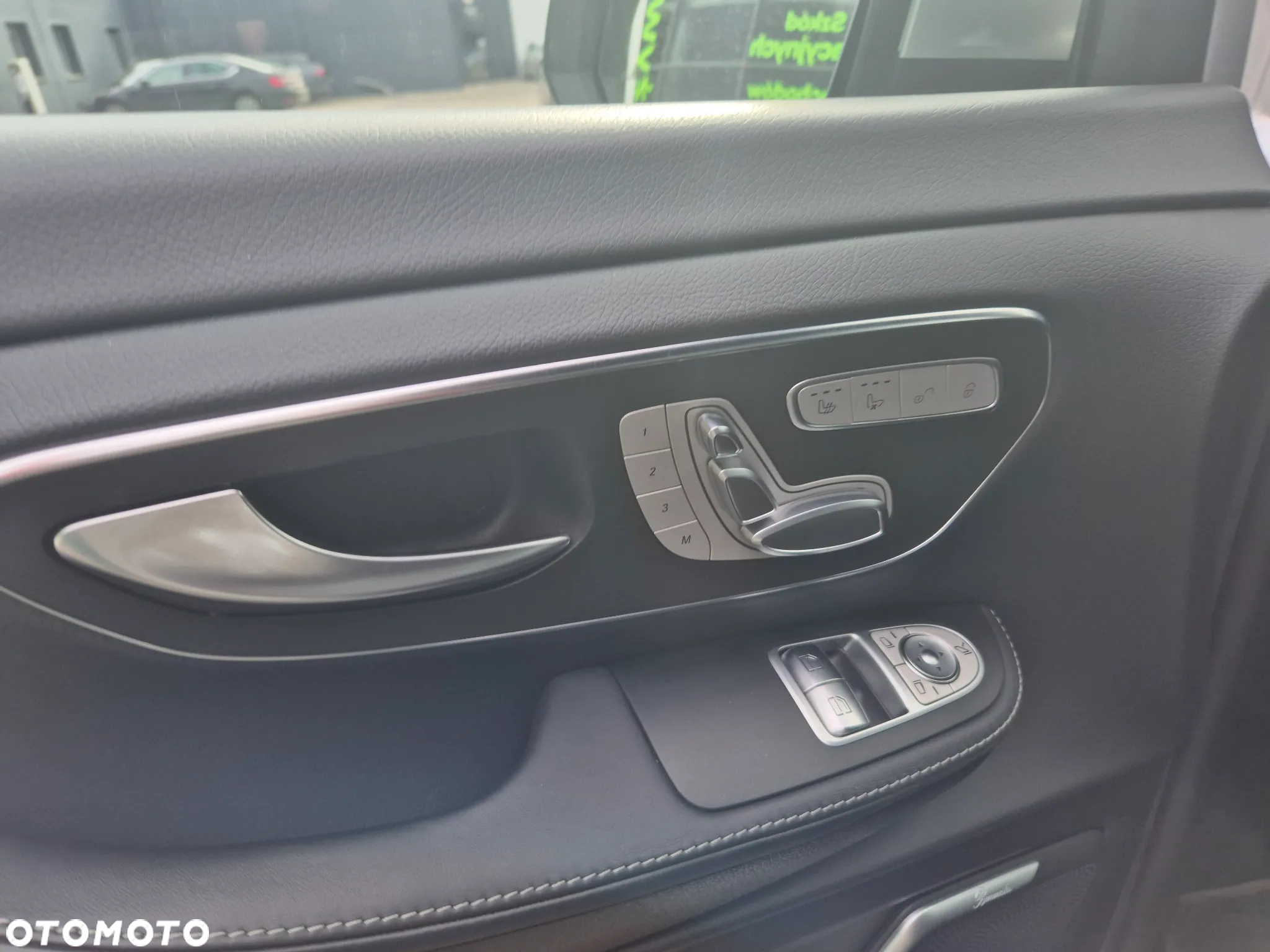 Mercedes-Benz Klasa V 300 d 4-Matic Avantgarde 9G-Tronic (d³ugi) - 15