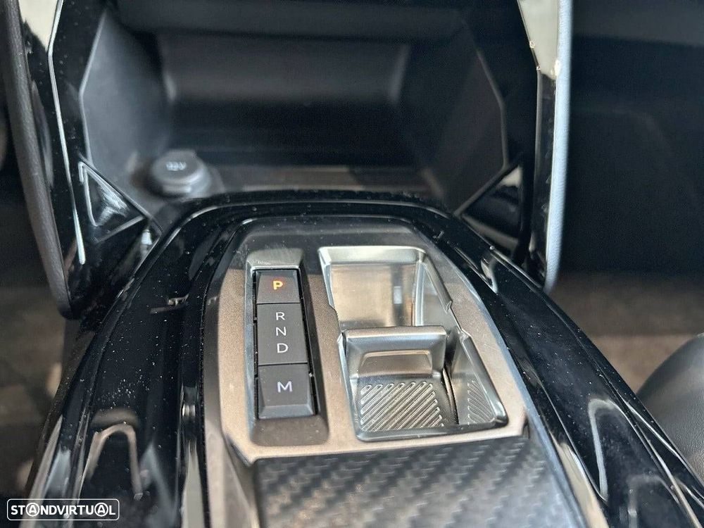 Peugeot 2008 1.2 Hybrid Allure e-DCS6 - 22