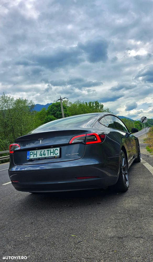 Tesla Model 3 Long Range - 6