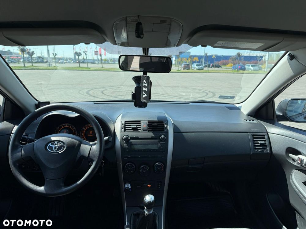 Toyota Corolla 1.6 Terra - 26