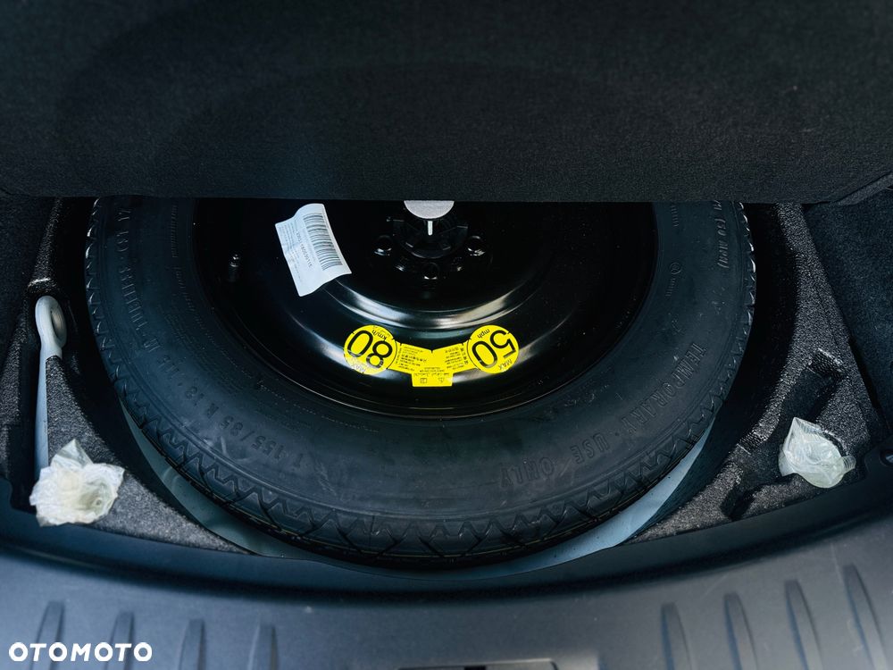 Jaguar E-Pace D150 AWD R-Dynamic S - 16