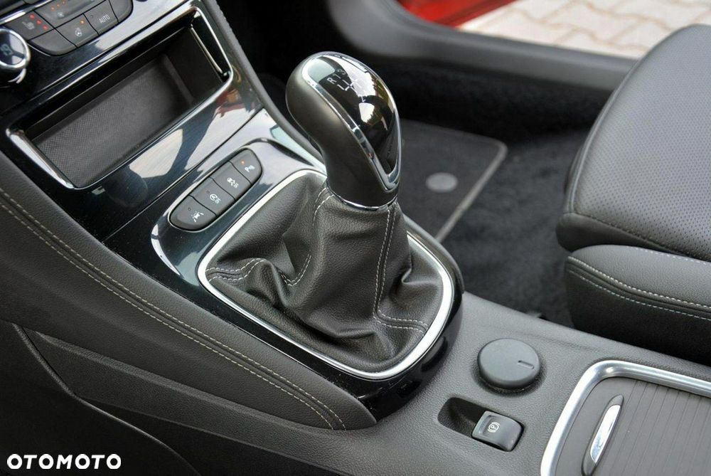 Opel Astra 1.4 Turbo Innovation - 31