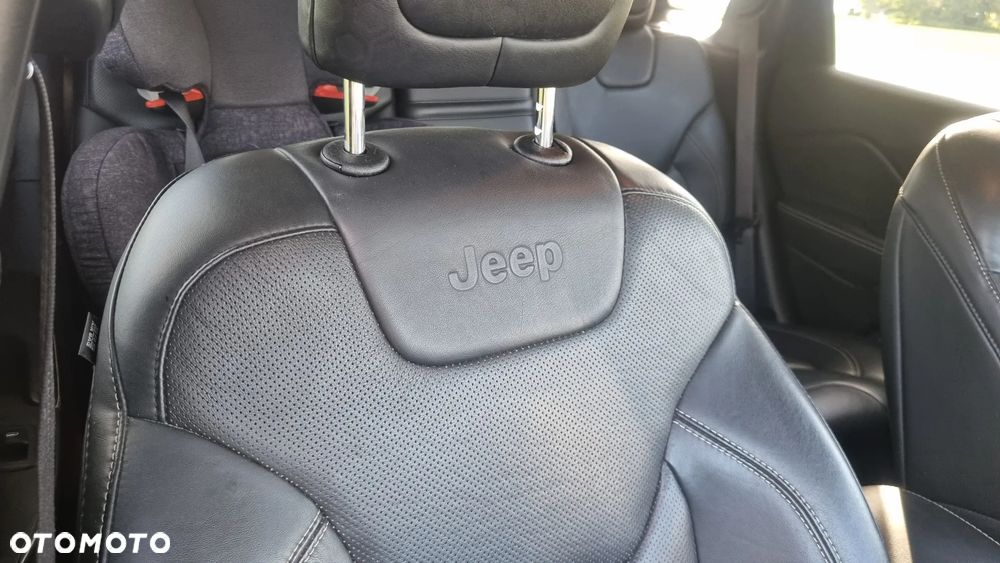 Jeep Cherokee 2.0 MJD Active Drive II Limited - 34