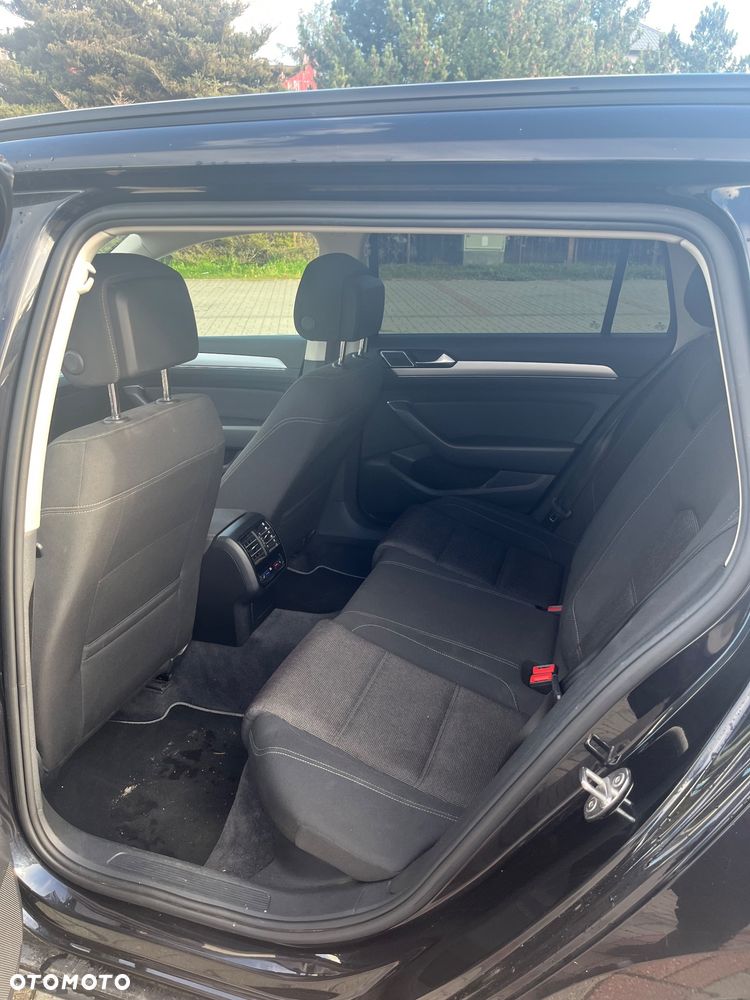 Volkswagen Passat 2.0 TDI SCR DSG Comfortline - 13