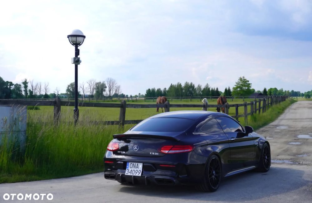Mercedes-Benz Klasa C AMG 63 S Coupe AMG Speedshift MCT 9G - 16