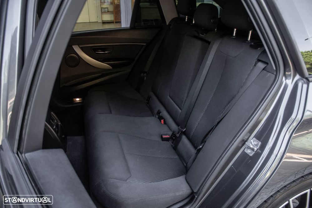 BMW 320 d Efficient Dynamics Edition - 25