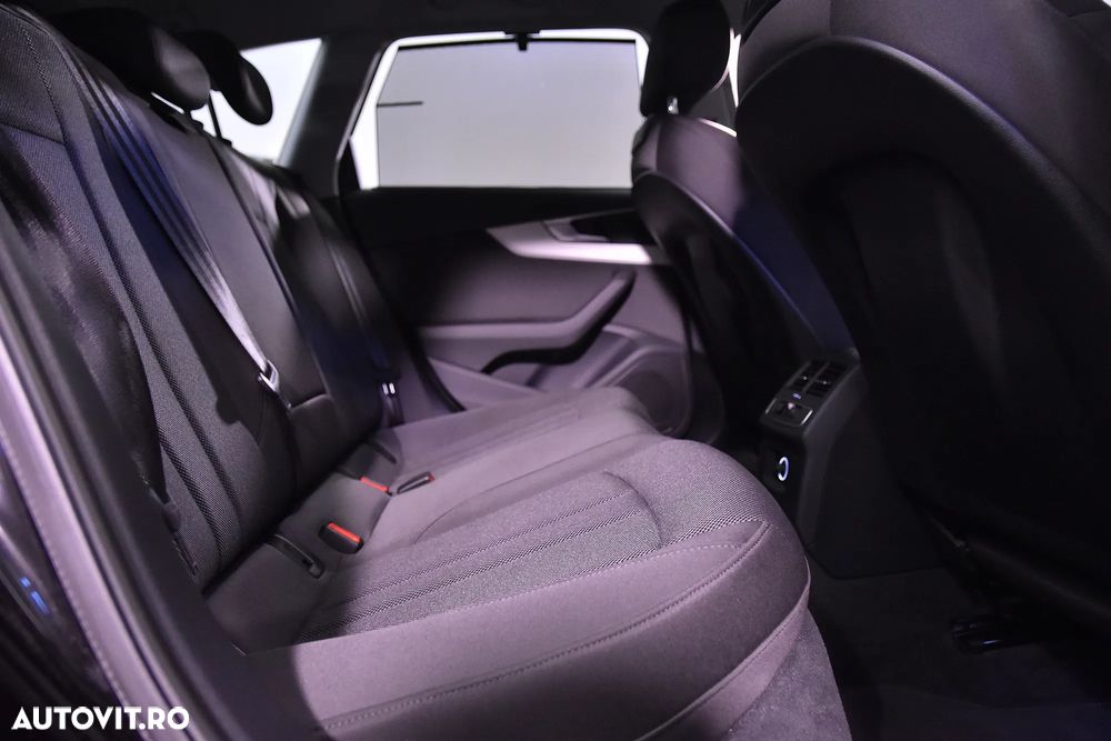 Audi A4 40 TDI S tronic - 12